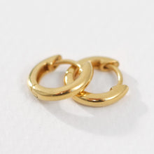 Load image into Gallery viewer, Temple Of The Sun - Omega Small Hoops - Gold
