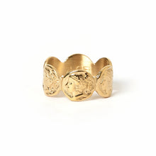Load image into Gallery viewer, Arms Of Eve - Oscar Ring - Gold
