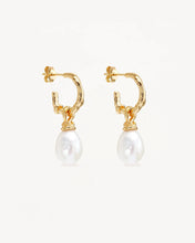 Load image into Gallery viewer, By Charlotte-  Whispers of Tranquility Pearl Hoops
