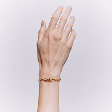 Load image into Gallery viewer, Cleopatra&#39;s Bling -  Perdita Bracelet With Pearl - 18K Gold Plated
