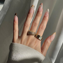 Load image into Gallery viewer, Arms Of Eve - Yang Signet Ring - White/Gold
