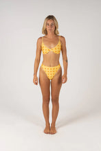 Load image into Gallery viewer, Inner Relm - Heartbreaker Set - Sunshine Yellow
