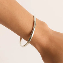 Load image into Gallery viewer, By Charlotte - Lover Bangle - Silver
