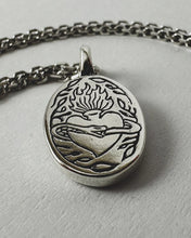 Load image into Gallery viewer, Dead Ivy - Ivy&#39;s Heart Pendant
