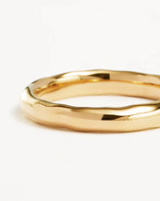 Load image into Gallery viewer, By Charlotte - Lover Medium Ring - Gold
