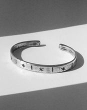 Load image into Gallery viewer, Lox &amp; Chain - Seeing Stars Cuff
