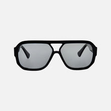 Load image into Gallery viewer, Childe - Mood - Gloss Black / Green Polarised

