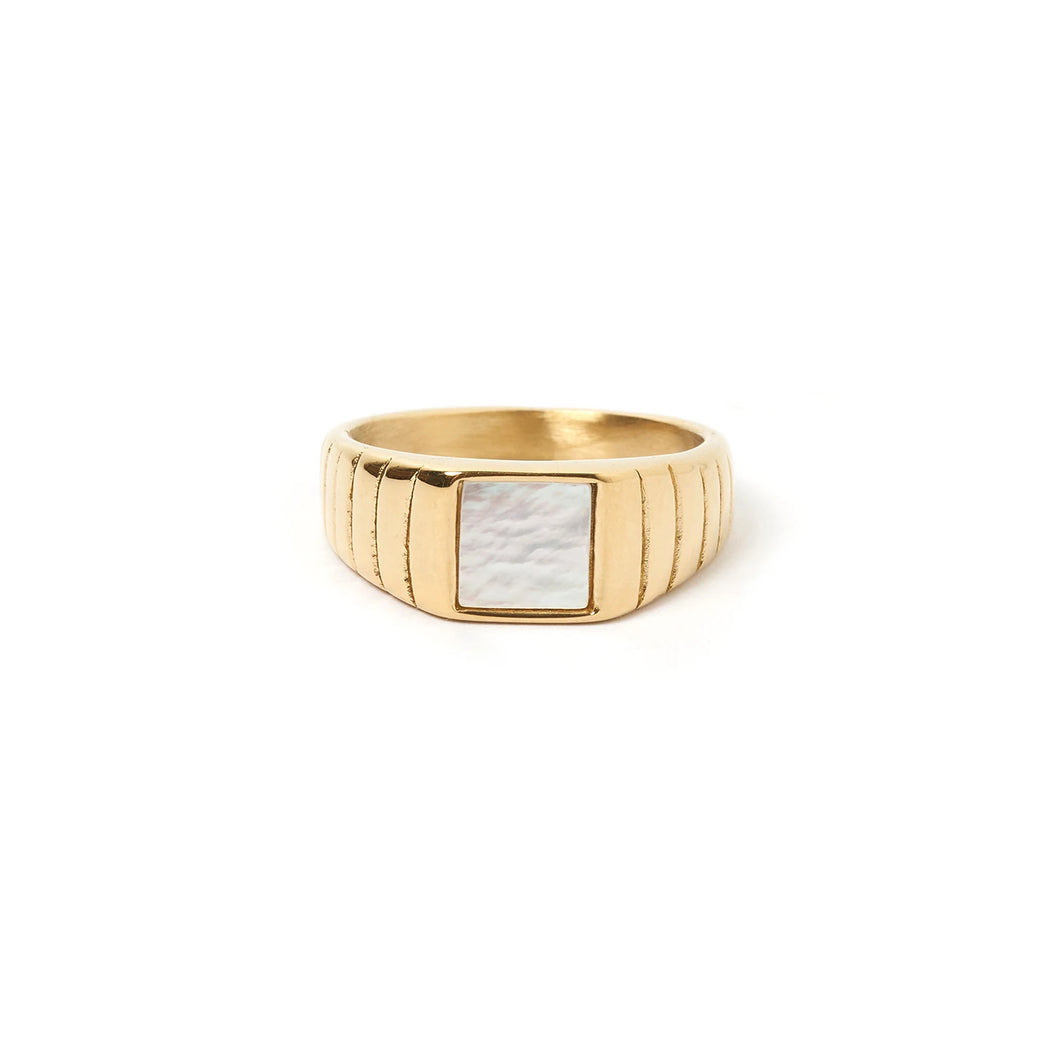 Arms Of Eve - Yang Signet Ring - White/Gold