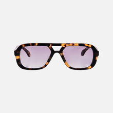 Load image into Gallery viewer, Childe - Petite Mood - Gloss Tort / Amber Gradient Bio Lens
