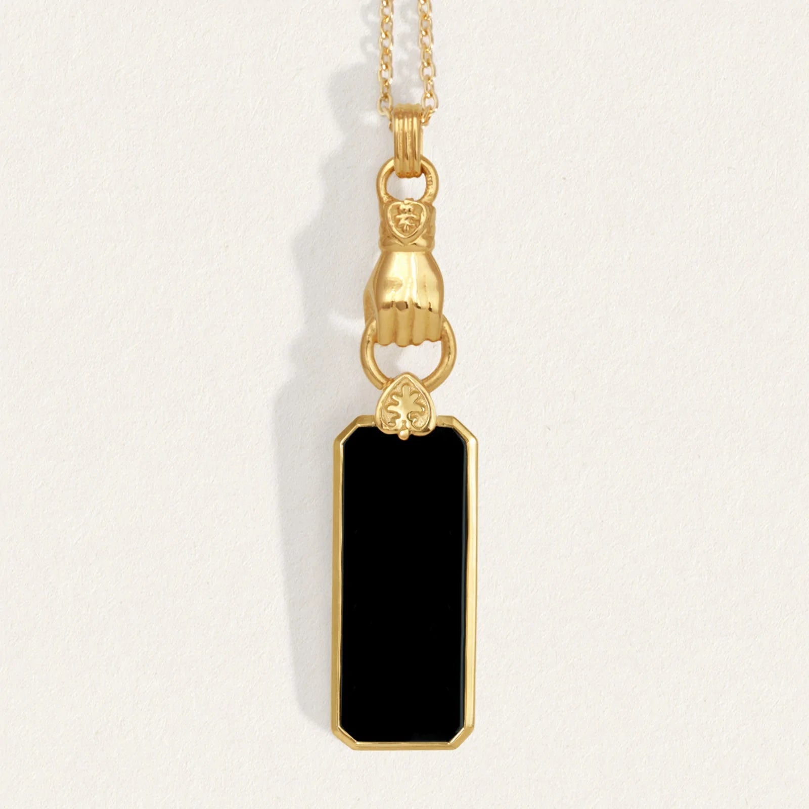 DY Elements® Disc Pendant in 18K Yellow Gold with Black Onyx Reversible to  Mother of Pearl - Date & Time